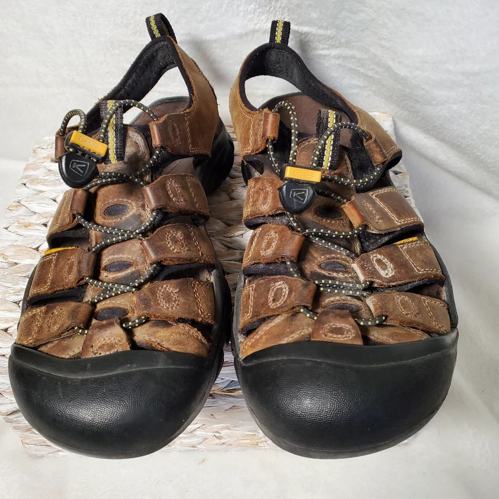 Keen Brown and Black Men's Closed-Toe Hiking Sandals
